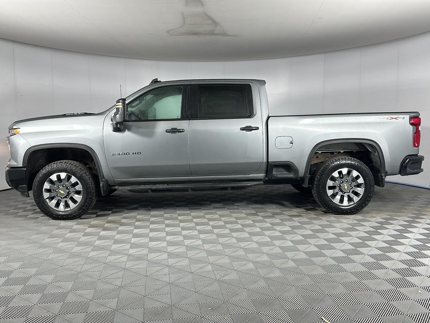 Used 2024 Sterling Gray Metallic Chevrolet Custom image 4