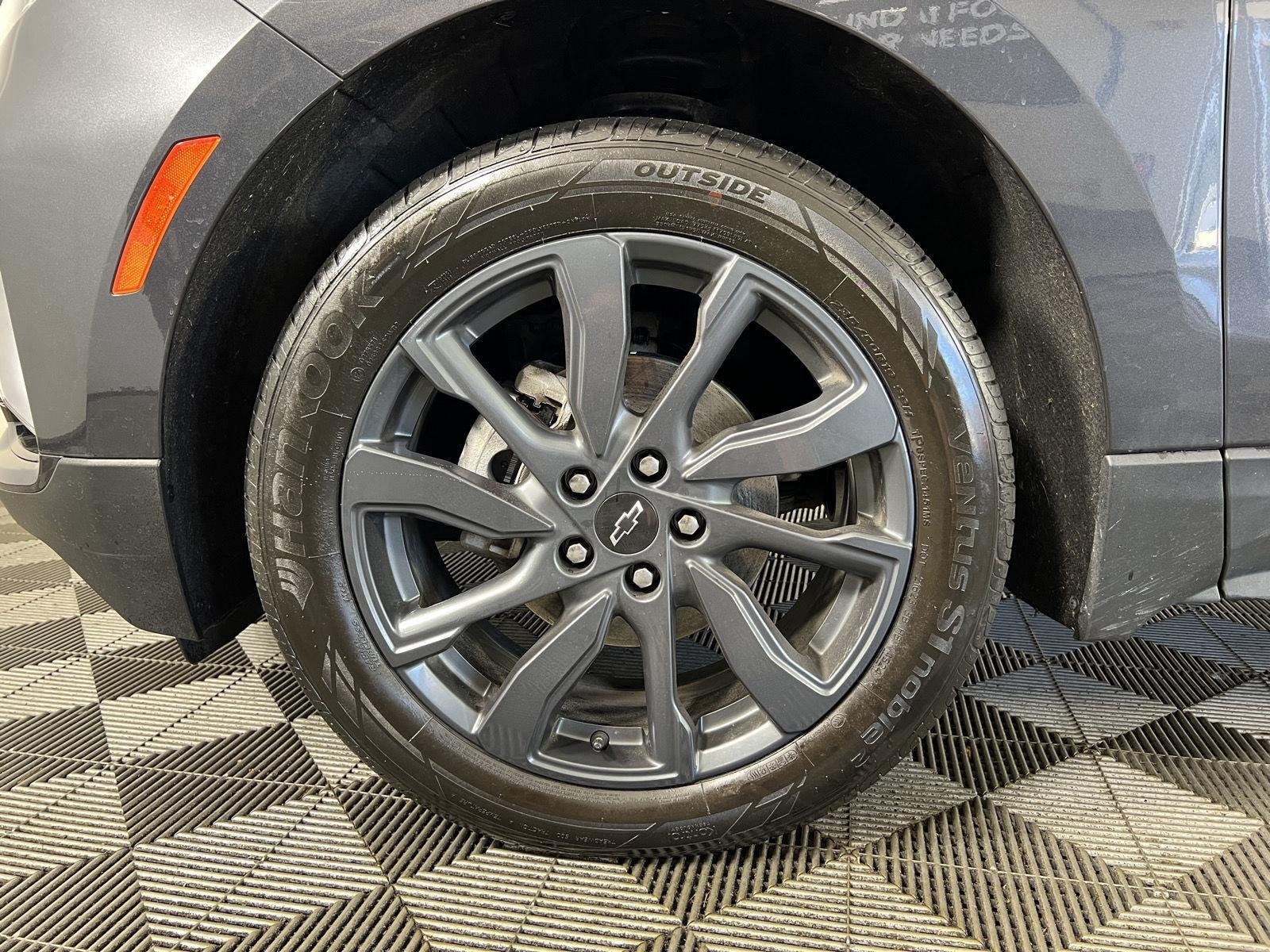 Used 2022 Iron Gray Metallic Chevrolet RS image 31
