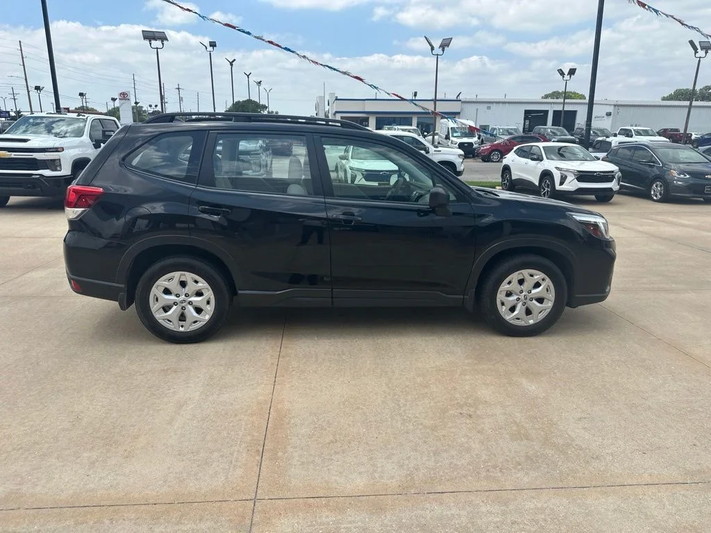 Used 2019 Black Subaru Base image 30