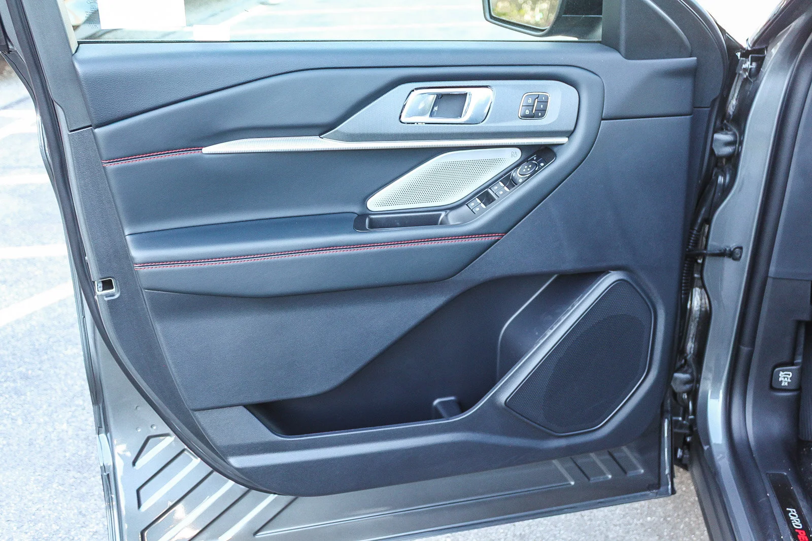 New 2026 Agate Black Metallic Ford ST image 22