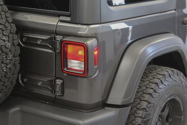 Used 2020 Gray Jeep Unlimited Sport S image 12