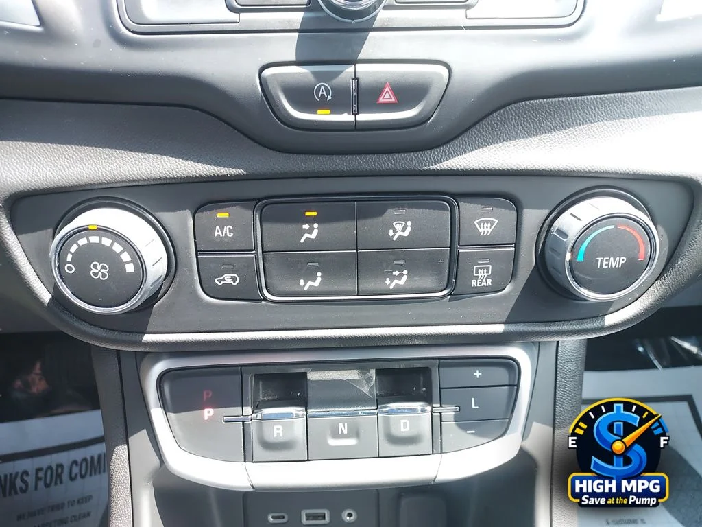 Used 2024 Black GMC SLE image 19