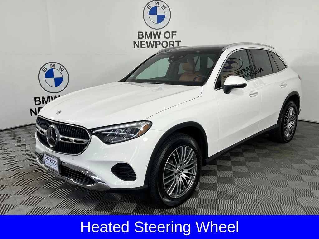 Used 2025  Mercedes-Benz GLC 300 image 3