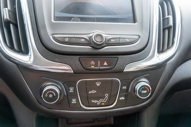 Used 2023 White Chevrolet LT image 29