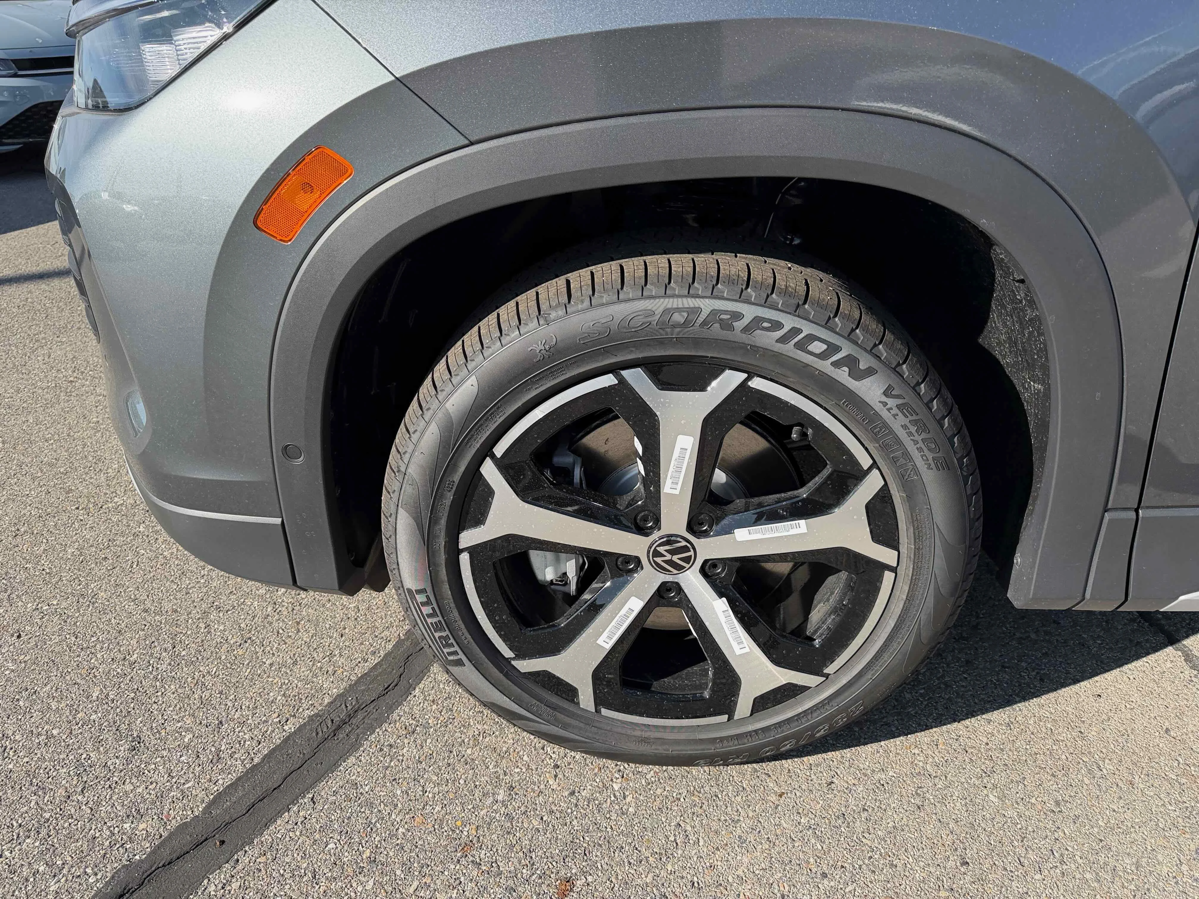 New 2026 Platinum Gray Volkswagen SE image 13