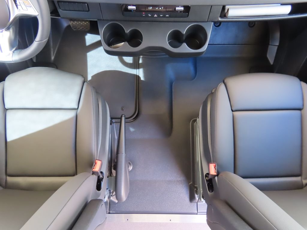 New 2026  Mercedes-Benz Cargo 170 WB image 18
