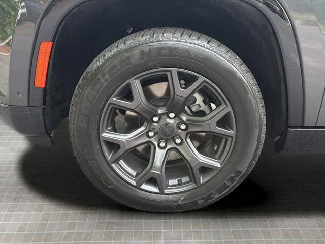 New 2026 Gray Jeep Limited Altitude image 29