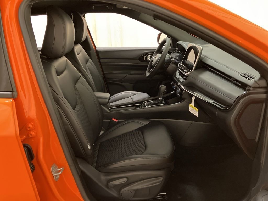 New 2026 Joose Exterior Paint Jeep Latitude image 11