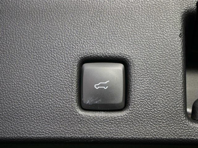 2025 Ford Escape Platinum - Photo 14