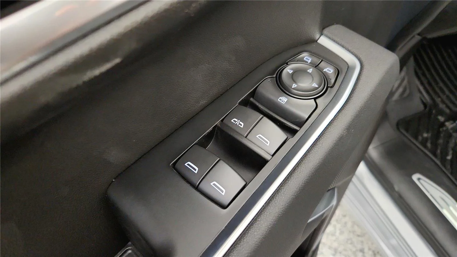 2026 Chevrolet Silverado 1500 LT - Photo 32