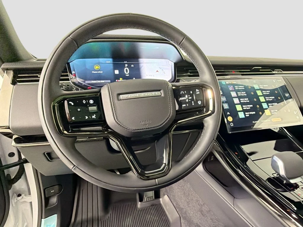 New 2026 Fuji White Land Rover Dynamic SE image 11