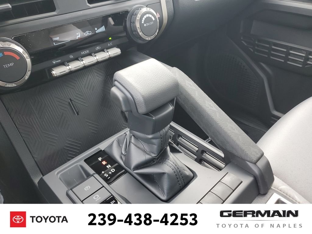 2026 Toyota Tacoma SR5 - Photo 24
