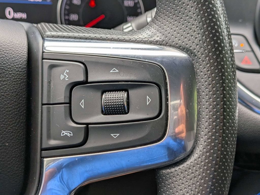 Used 2023 Gray Chevrolet LT image 28