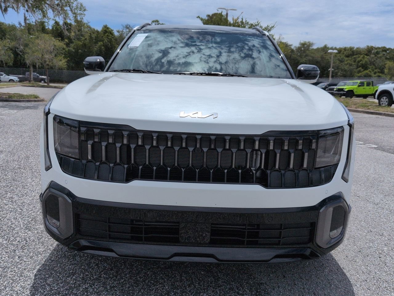 New 2027 Snow White Pearl Kia X-Line SX image 10