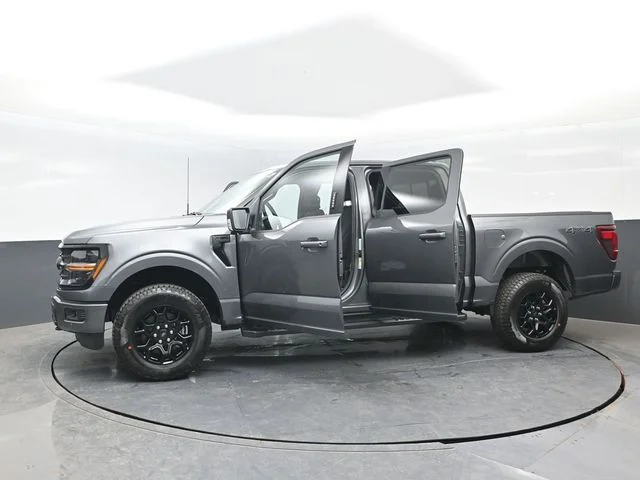 New 2026 Carbonized Gray Metallic Ford XLT image 28