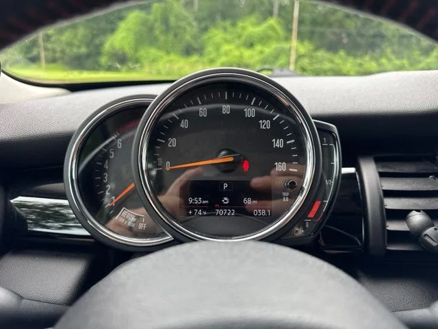 Used 2019 Black MINI Classic image 28