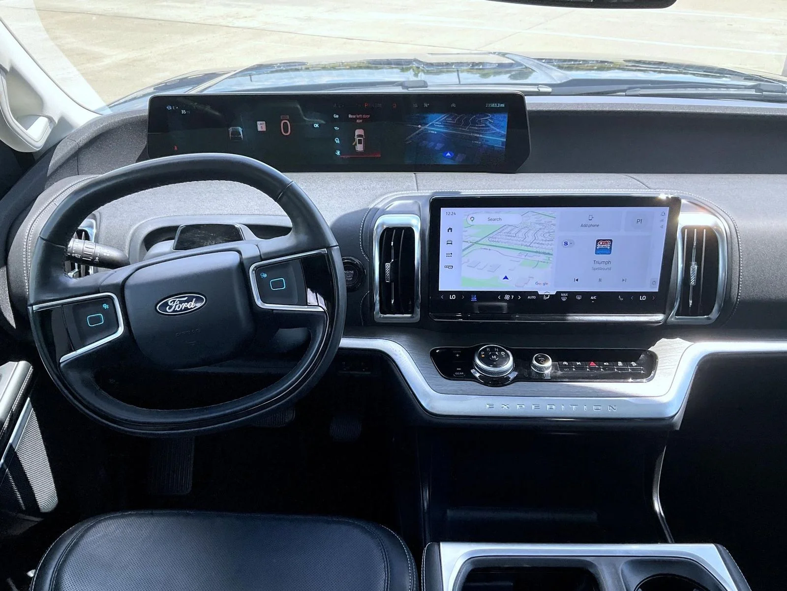 Used 2025 Black Ford Platinum image 14