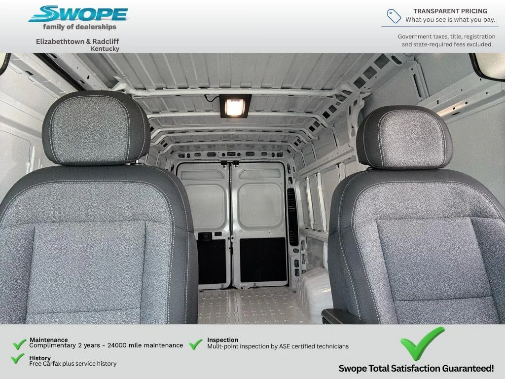 New 2025 Bright White Clearcoat RAM Tradesman image 21