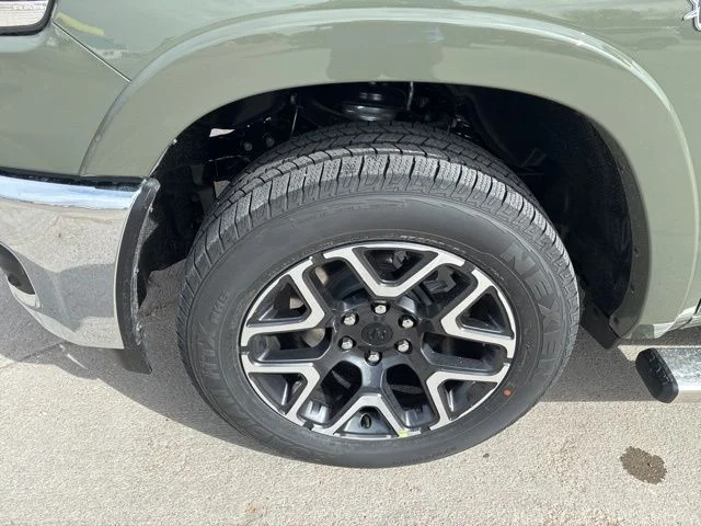 New 2026 Canyon Lake Exterior Paint RAM Laramie image 9