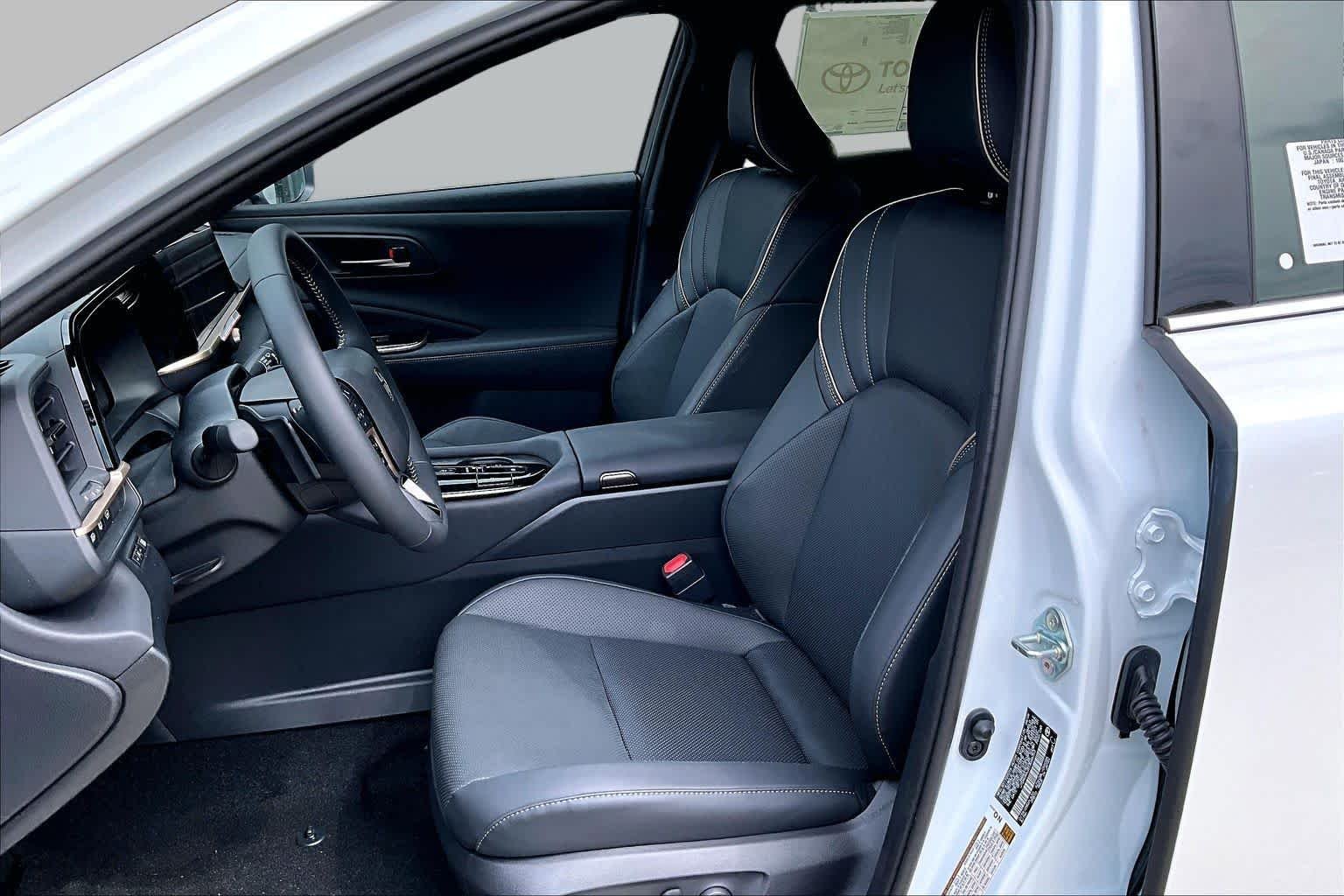 New 2026 Oxygen White Toyota Limited image 9