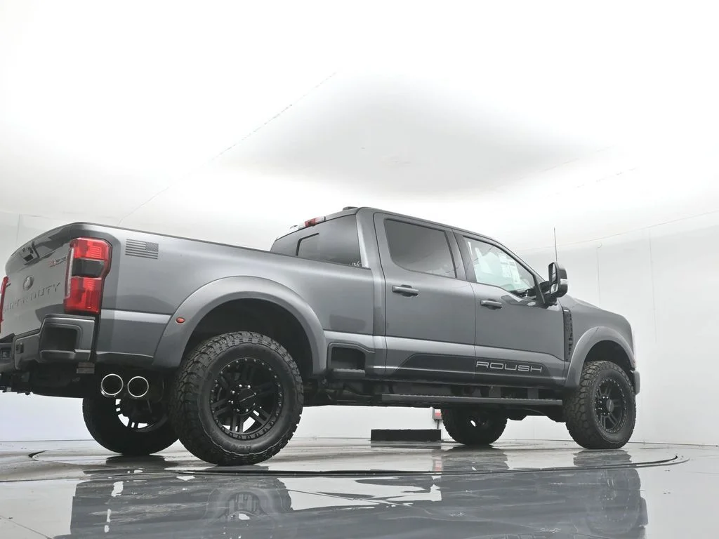 New 2026 Carbonized Gray Metallic Ford Lariat image 51