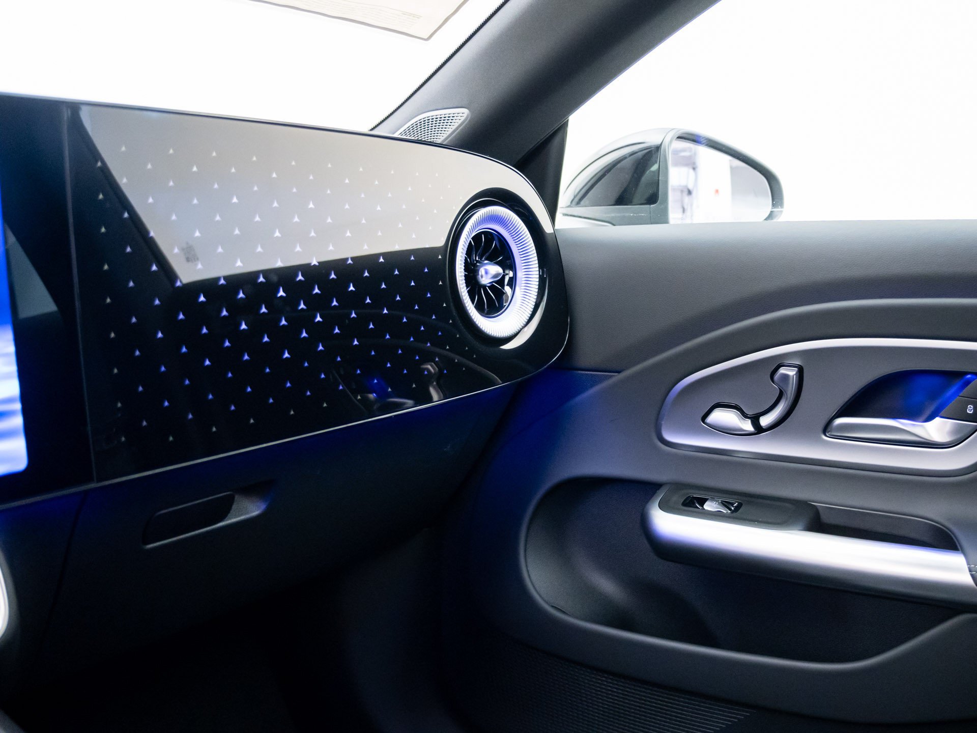 New 2027 Gray Mercedes-Benz CLA 250+ image 26