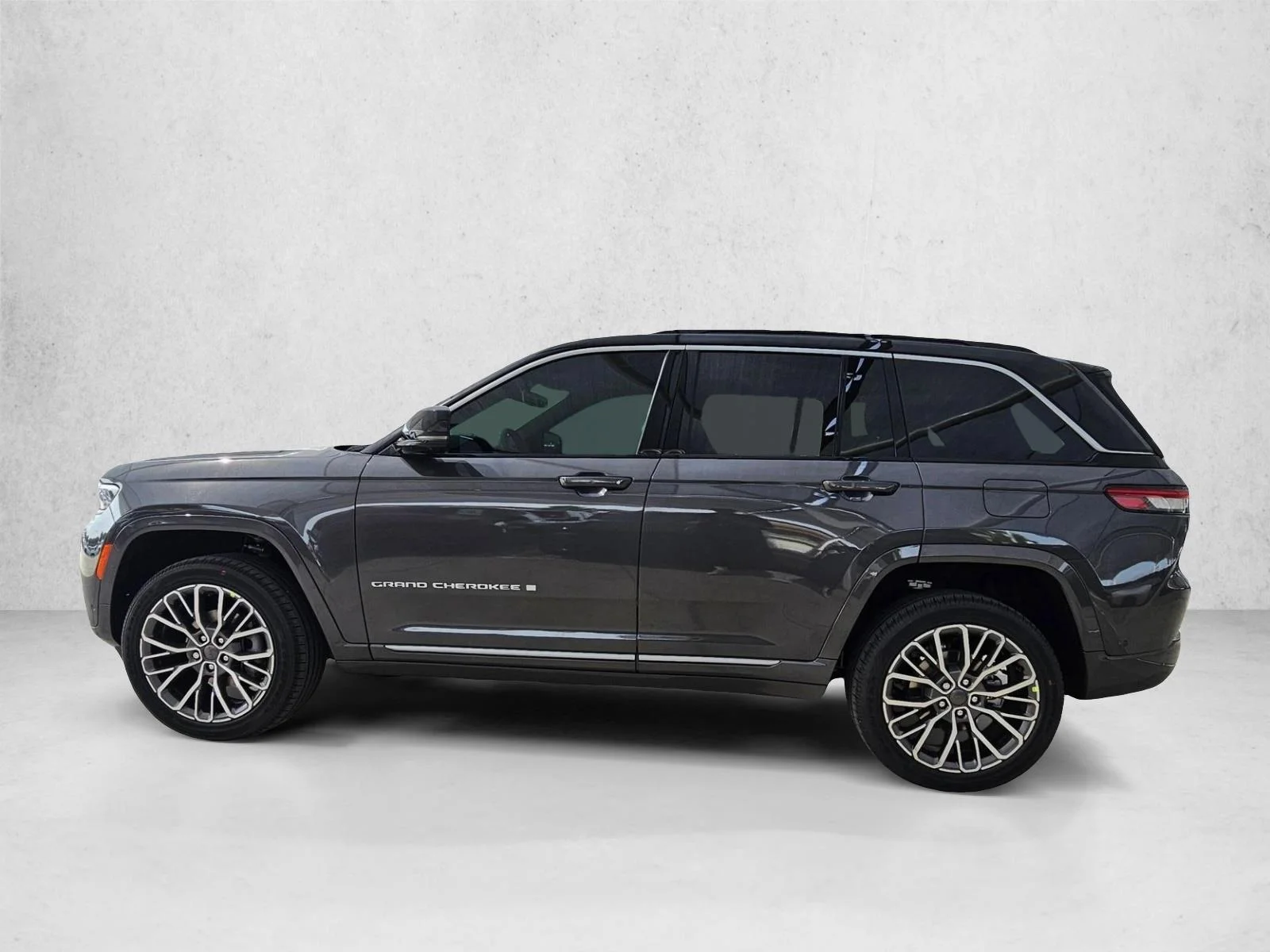 New 2026 Baltic Gray Metallic Clear-Coat Exterior Paint Jeep Summit image 5