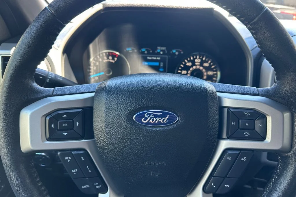 Used 2018 Ingot Silver Ford Lariat image 24