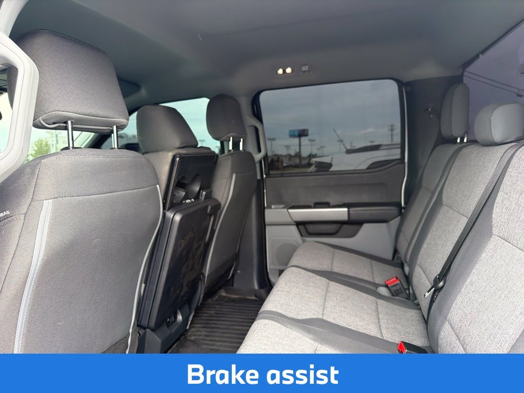 Used 2025 White Ford XL image 18
