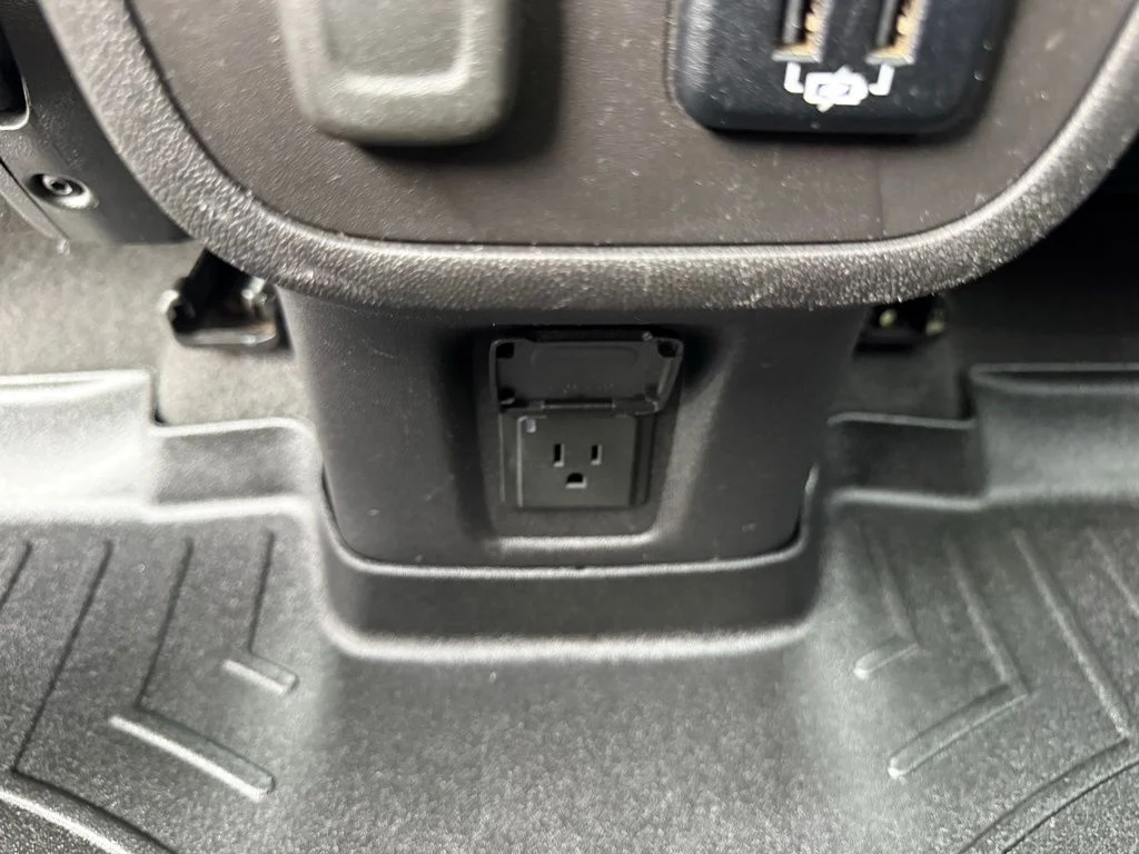Used 2018 Gray Chevrolet LT image 35