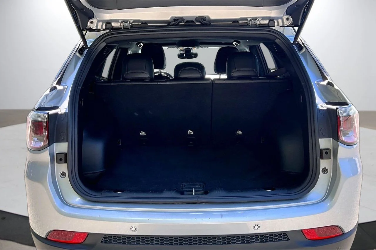 Used 2024 Silver Jeep Trailhawk image 22