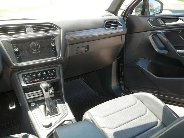 Used 2023 Platinum Gray Metallic Volkswagen 2.0T SEL R-Line image 22
