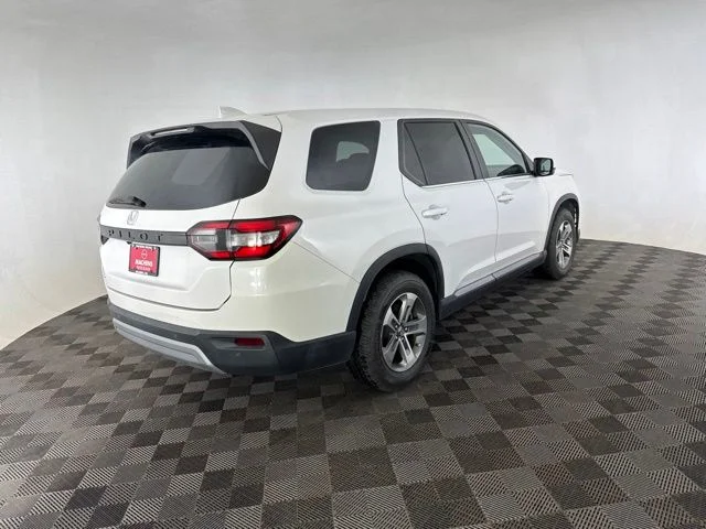 Used 2023 White Honda EX-L image 5