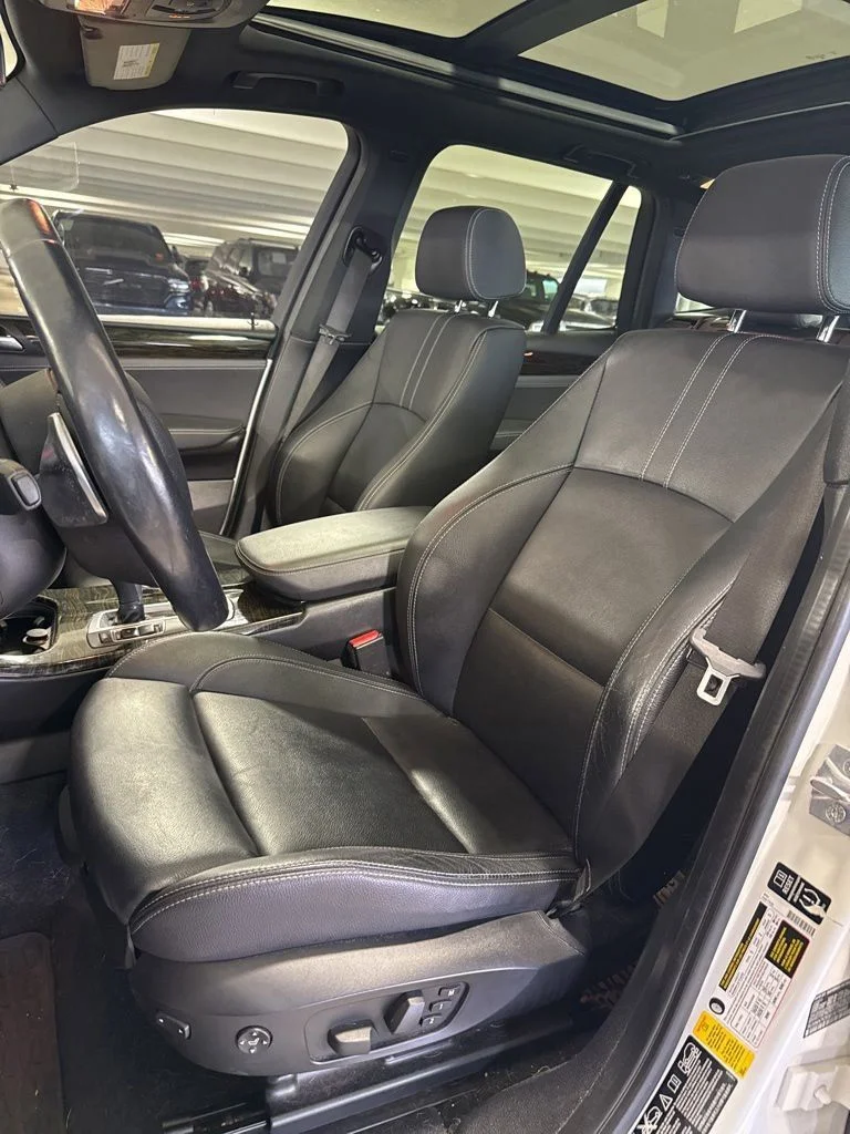 Used 2014 Alpine White BMW xDrive35i image 9