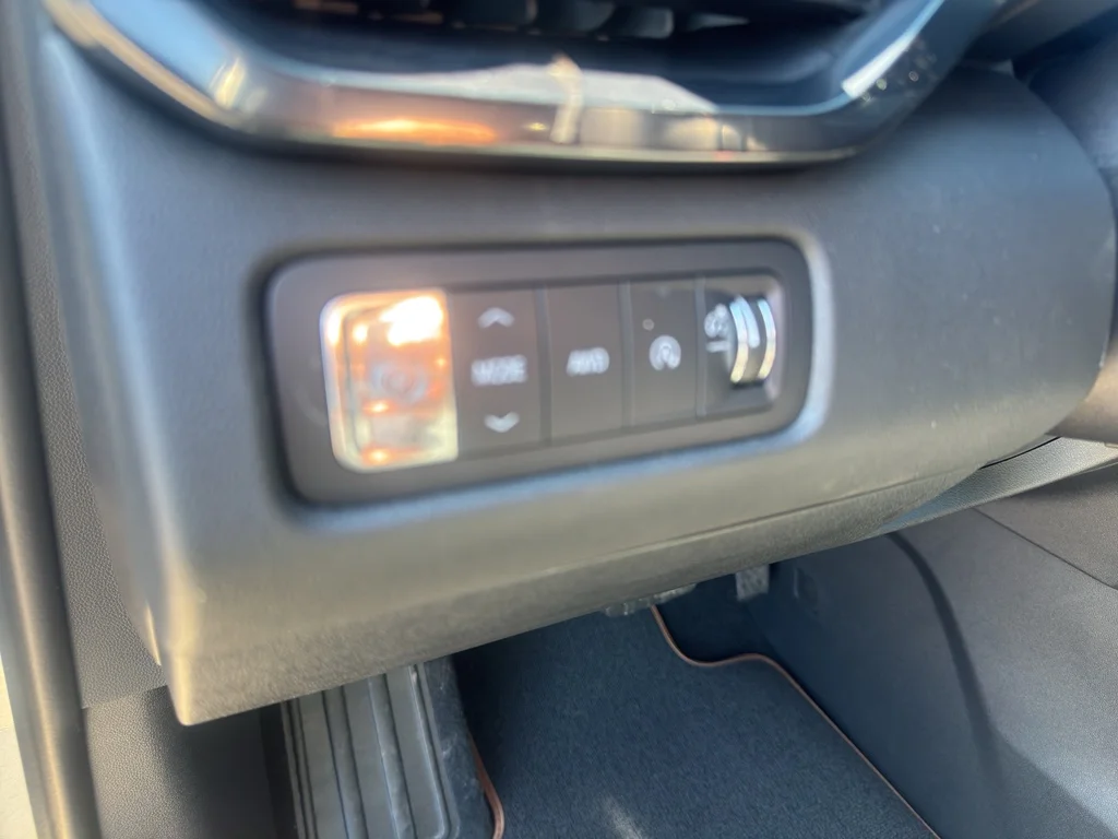 New 2026 Sterling Metallic GMC AT4 image 23