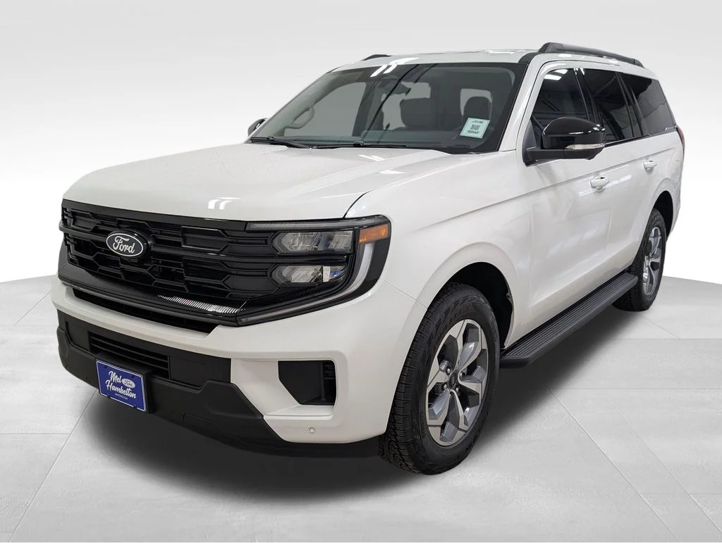 New 2027 Star White Metallic Tri-Coat Ford Active image 17