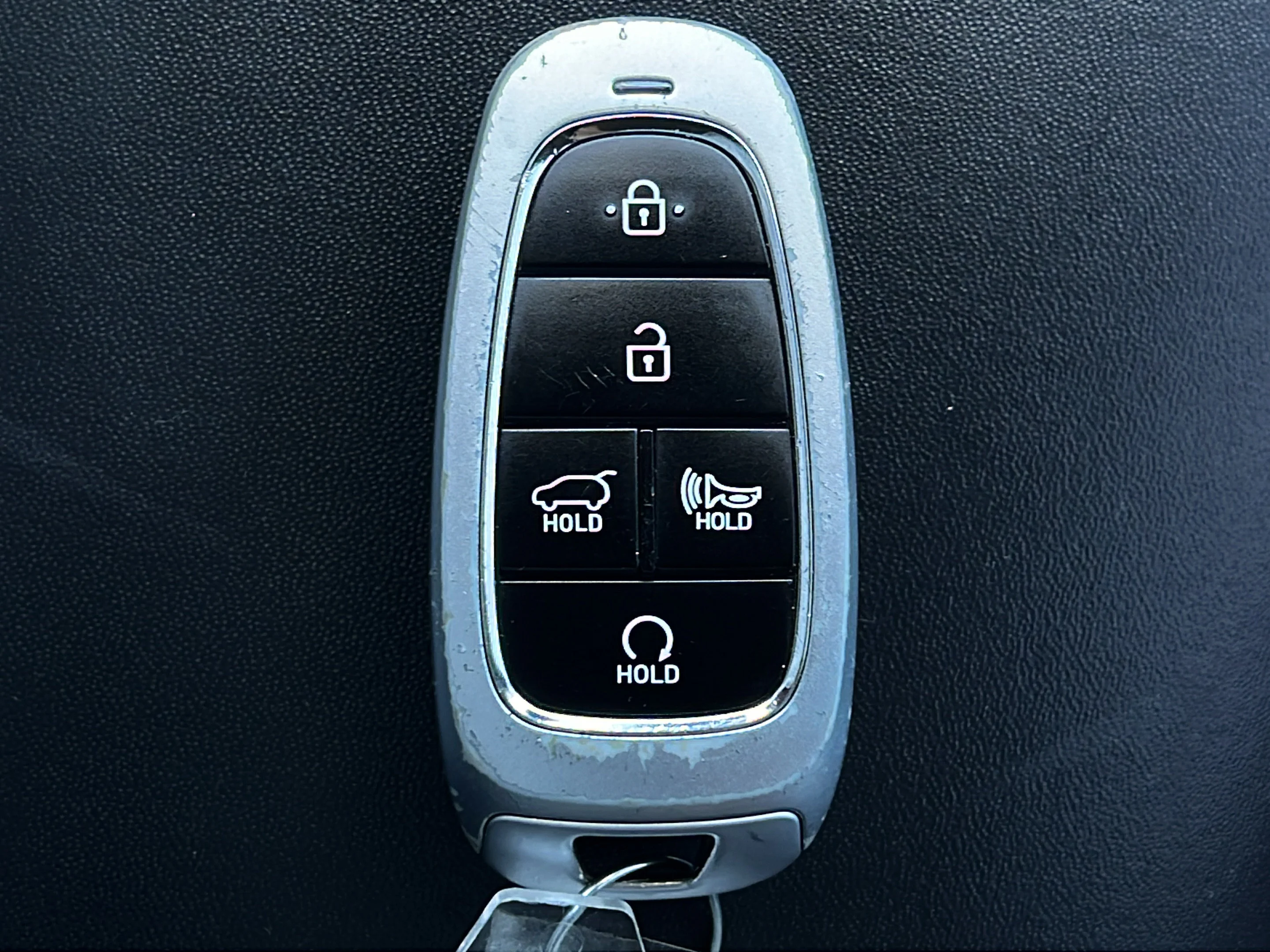 Used 2023 Hampton Gray Hyundai SEL image 26