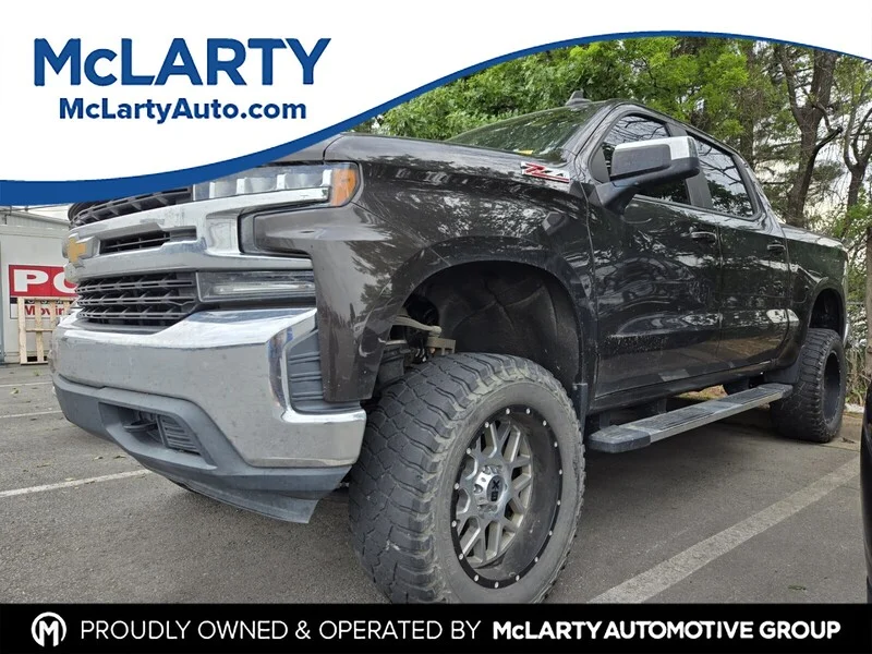 2019 Chevrolet Silverado 1500 LT 4X4 Crew Cab Short Box's photo