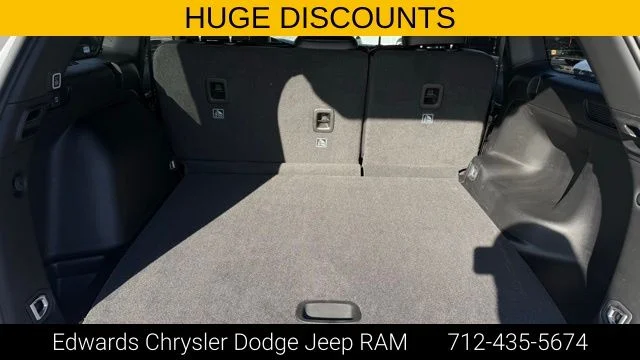 New 2026 White Jeep Laredo image 33
