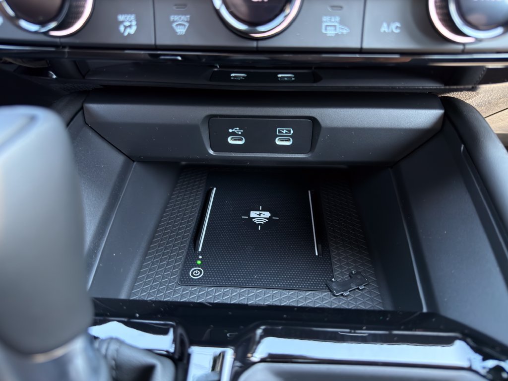 New 2026 Platinum White Pearl Honda Touring image 34