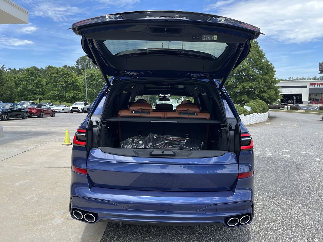 New 2026 ALPINA Blue Metallic BMW ALPINA XB7 image 34