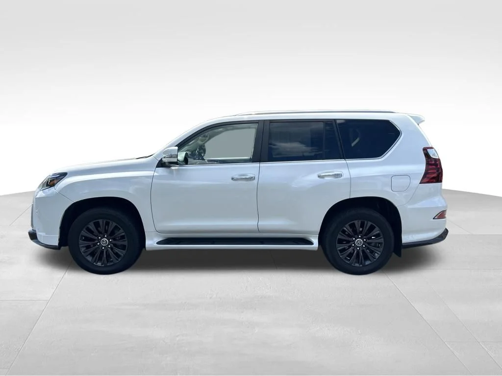 Used 2022 White Lexus 460 Luxury image 2