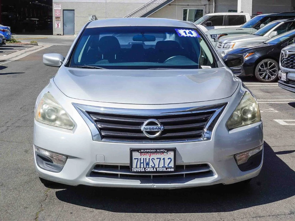 Used 2014 Nissan Altima SV with VIN 1N4AL3AP9EN212520 for sale in Chula Vista, CA