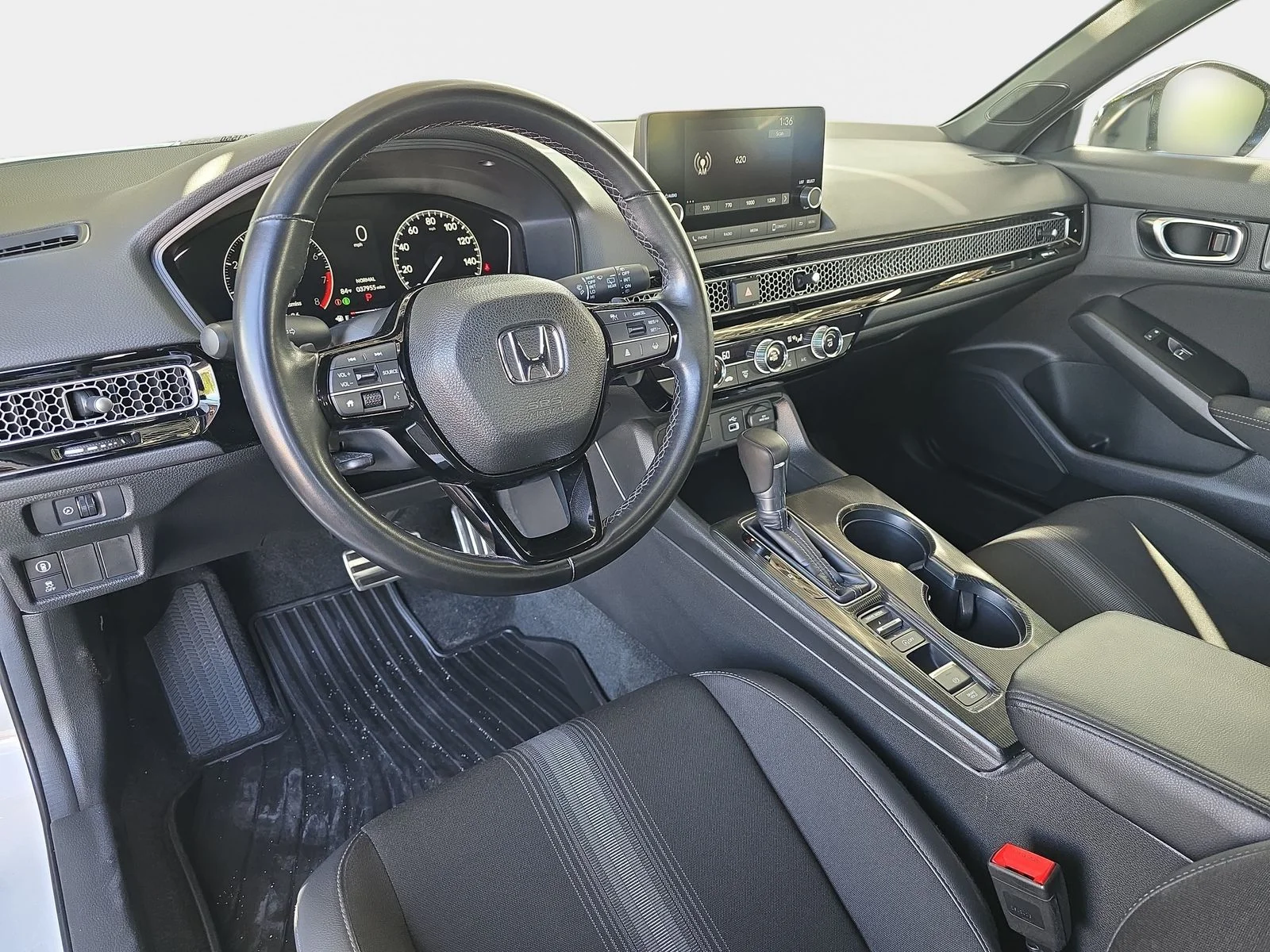 2024 Honda Civic Hatchback Sport - Photo 15