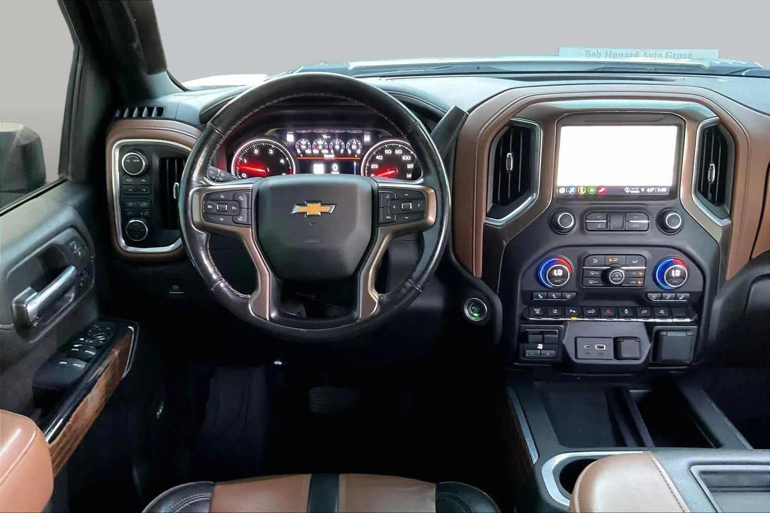 Used 2022 Iridescent Pearl Tricoat Chevrolet High Country image 5
