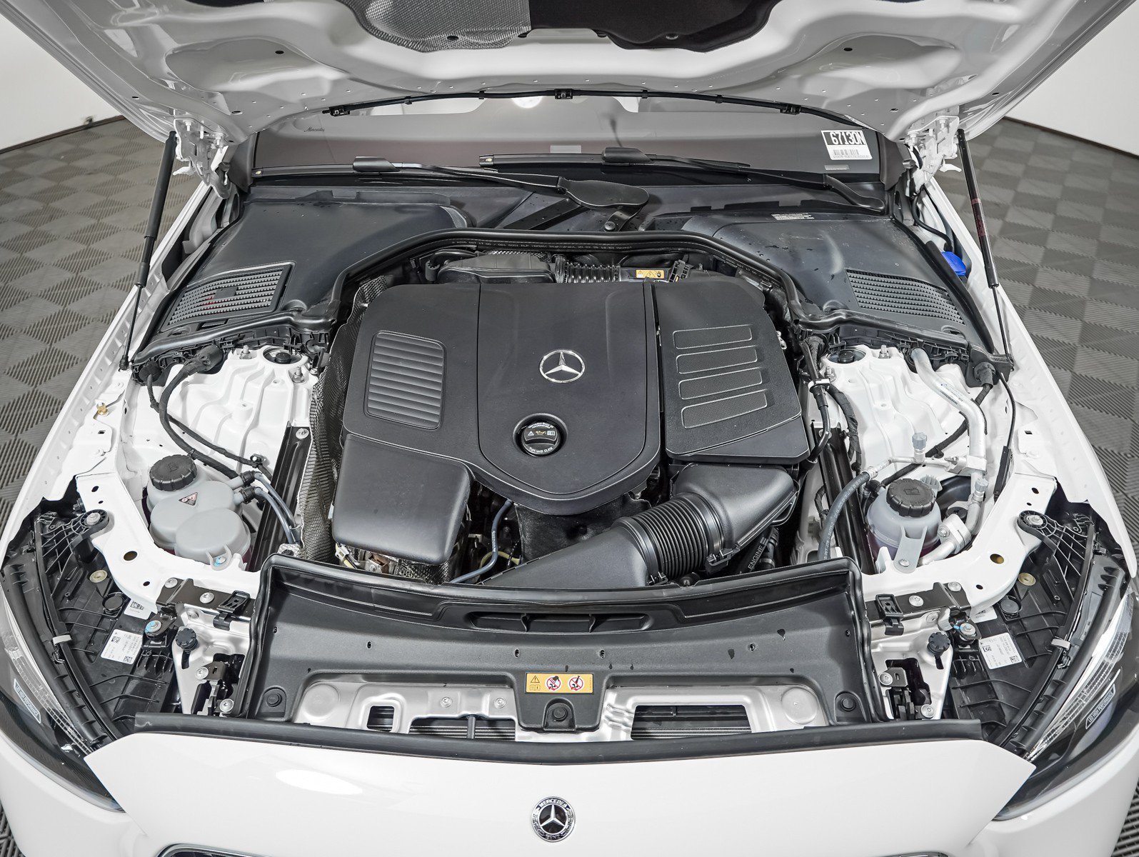 New 2026 Polar White Mercedes-Benz C 300 image 4