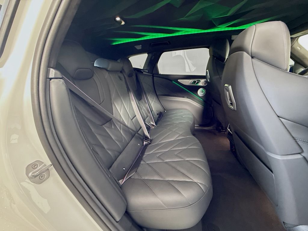 Used 2024 White BMW Base image 28
