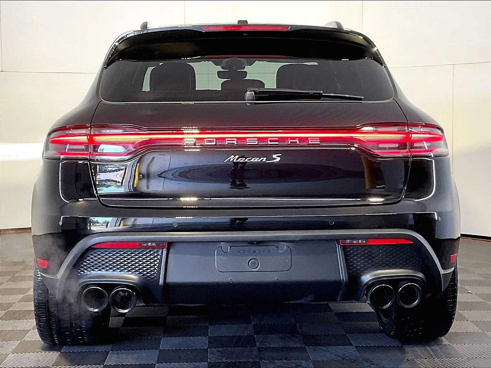 Certified Pre-Owned 2024 Porsche Macan S