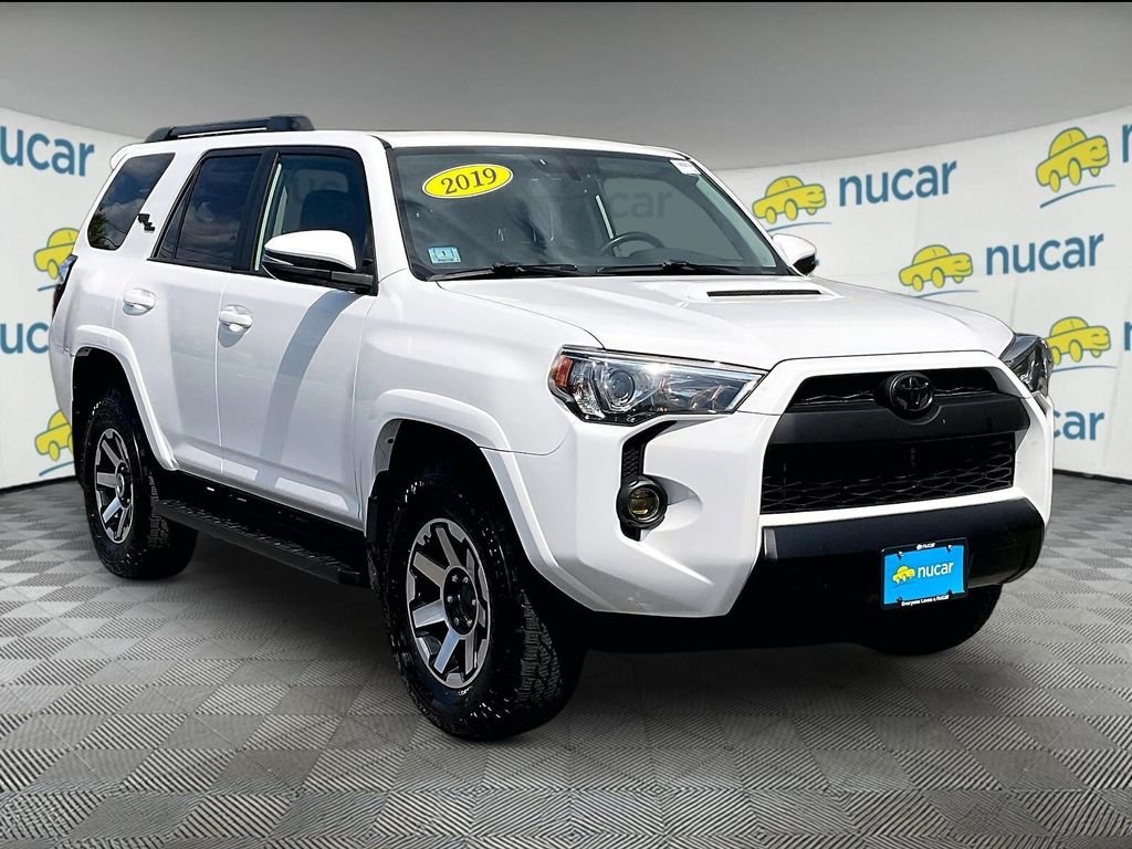Used 2019 White Toyota SR5 image 1