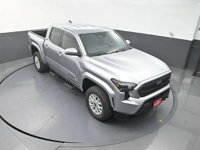 Used 2026 Silver Toyota SR5 image 23